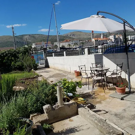 בית הארחה Cvita טרוגיר