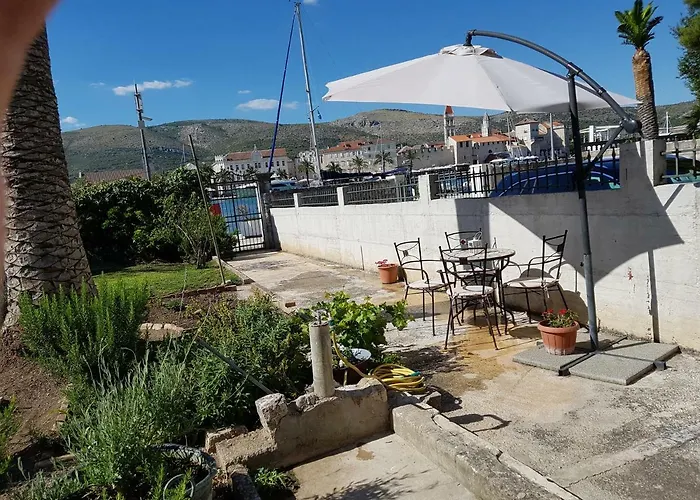 بيت ضيافة Cvita تروغير