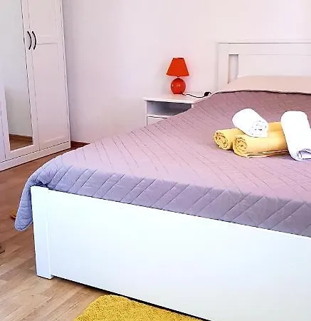 Гостьовий будинок Cvita 3*