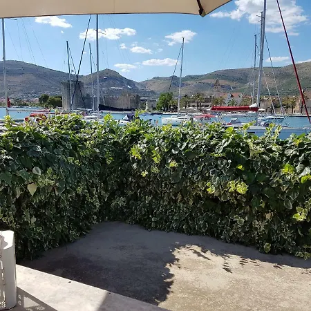 Cvita 3* Трогир