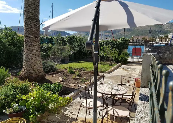 Cvita Gasthuis Trogir